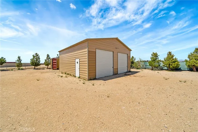 $4,200 | 7315 West Ave A 8, Lancaster, CA 93536