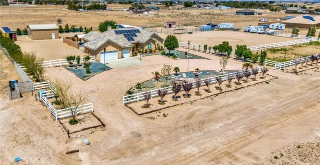 $4,200 | 7315 West Ave A 8, Lancaster, CA 93536