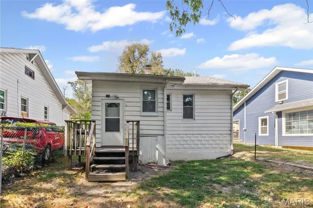 $94,000 | 725 Park Drive, Alton, IL 62002