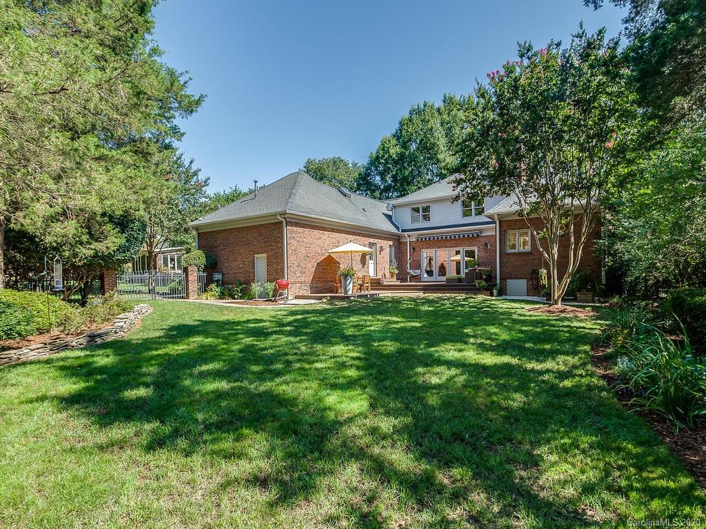 5641 Hillingdon Road Charlotte, NC 28226 - Photo 29 of 30 Gallery Image 29