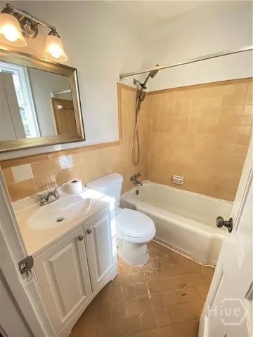 $1,400 | 1812 East 39th Street, Savannah, GA 31404