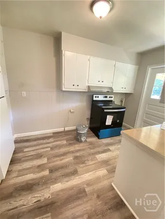 $1,400 | 1812 East 39th Street, Savannah, GA 31404