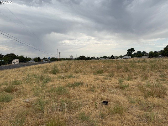 Powerline Road Umatilla, OR 97882 - Photo 2 of 4 a view of a lake view