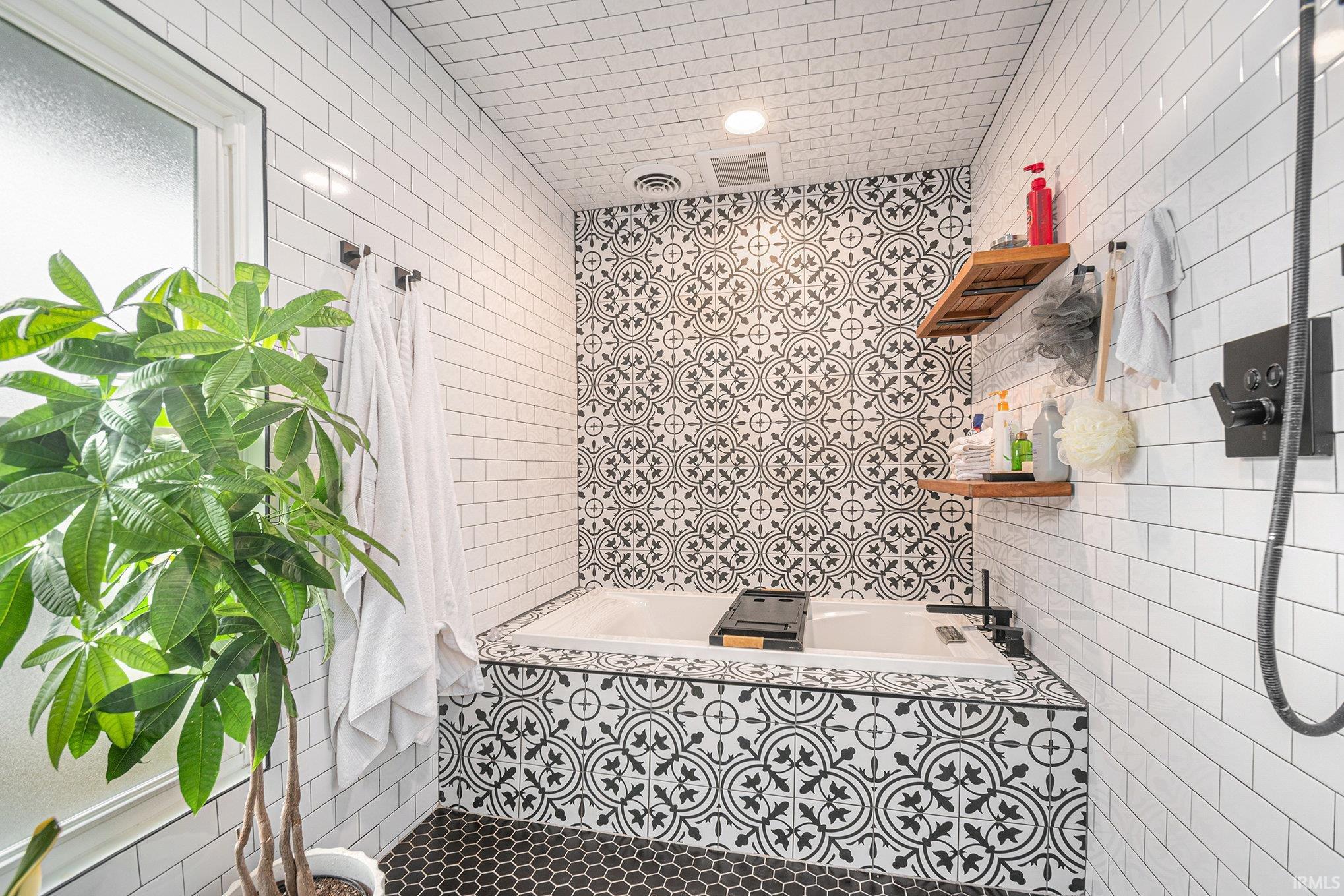 1069 Riverside Drive South Bend, IN 46616 - Photo 16 of 36