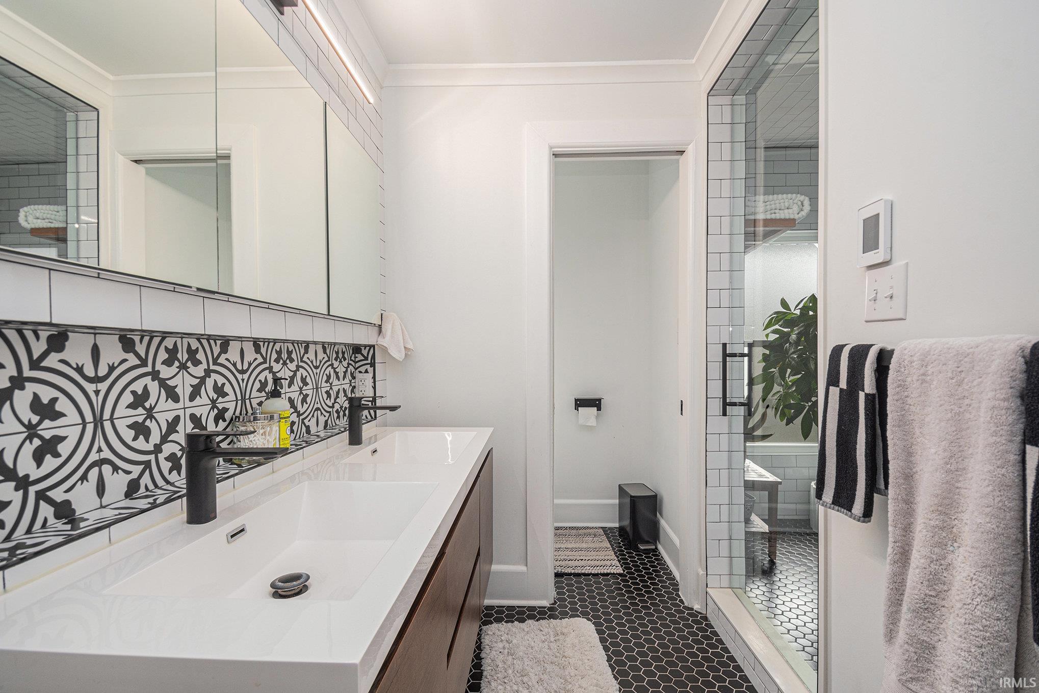 1069 Riverside Drive South Bend, IN 46616 - Photo 17 of 36