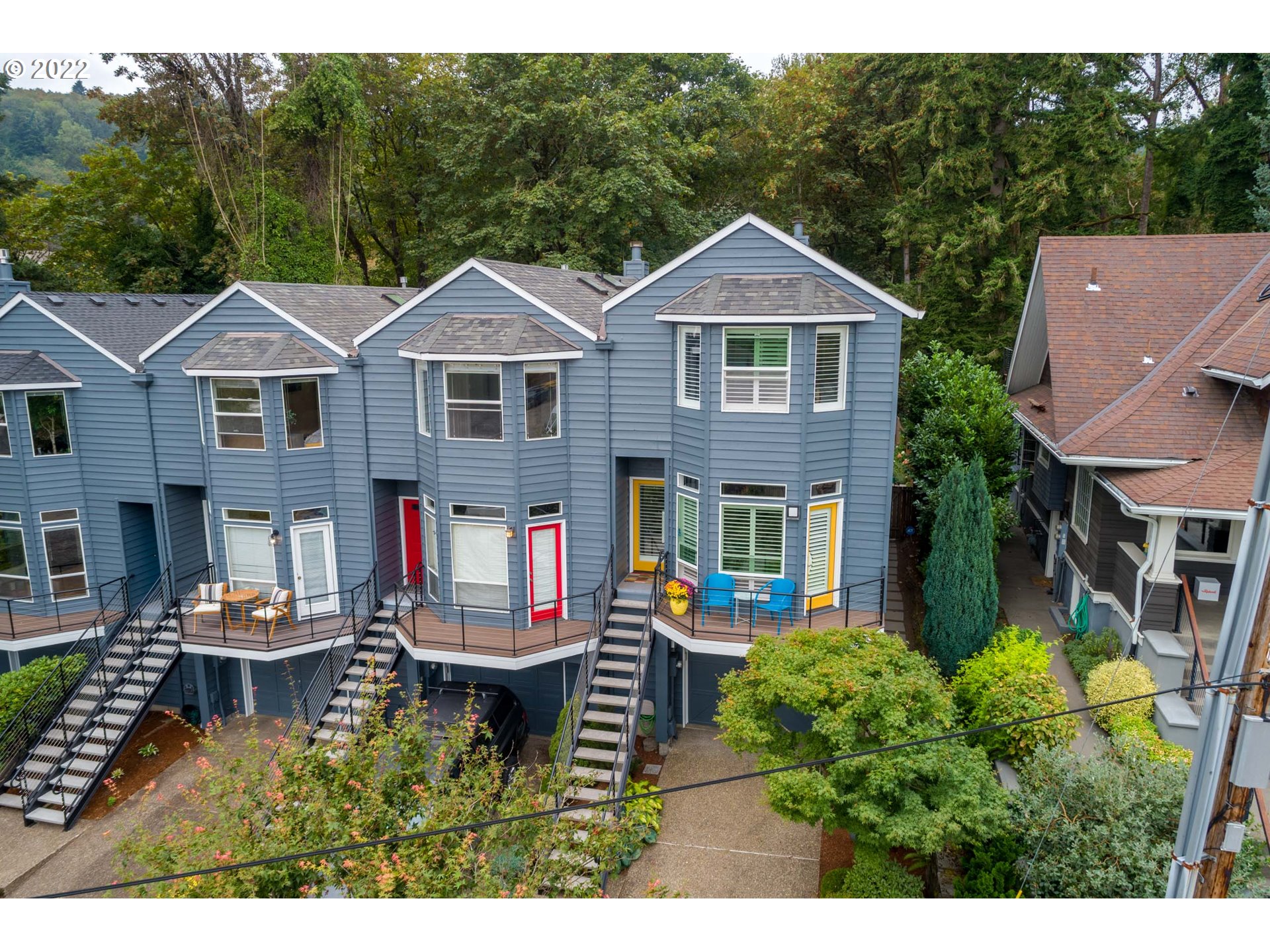 4631 Southwest Condor Avenue Portland, OR 97239 - Photo 2 of 32 Gallery Image 2