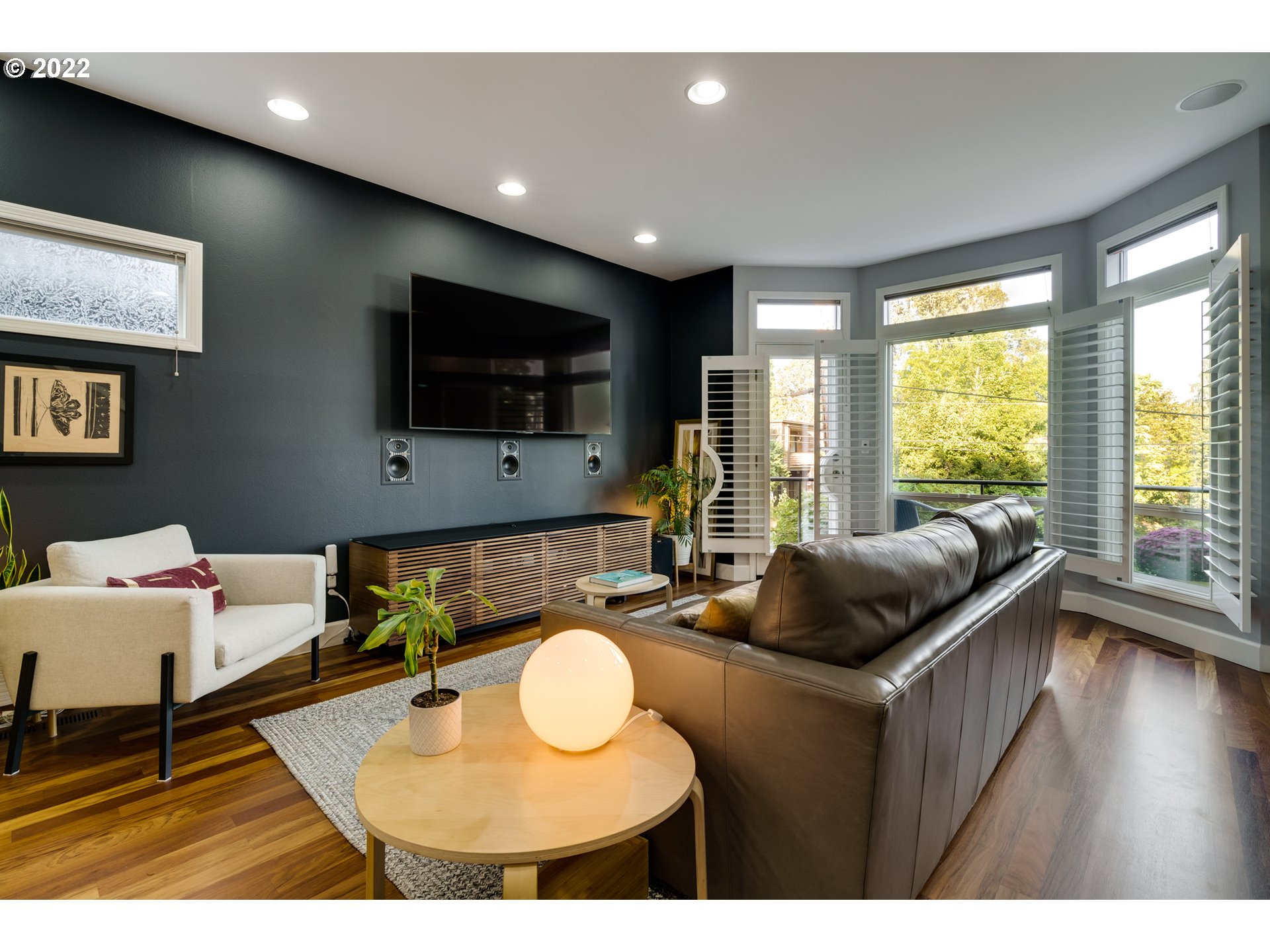 4631 Southwest Condor Avenue Portland, OR 97239 - Photo 5 of 32 Gallery Image 5