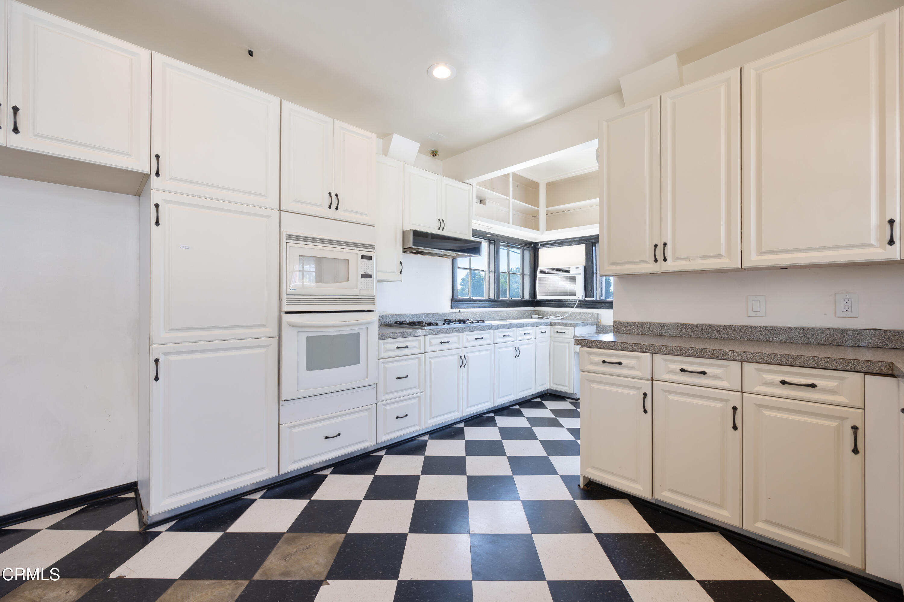 430 West Kenneth Road Glendale, CA 91202 - Photo 22 of 73 HIGH RES-28