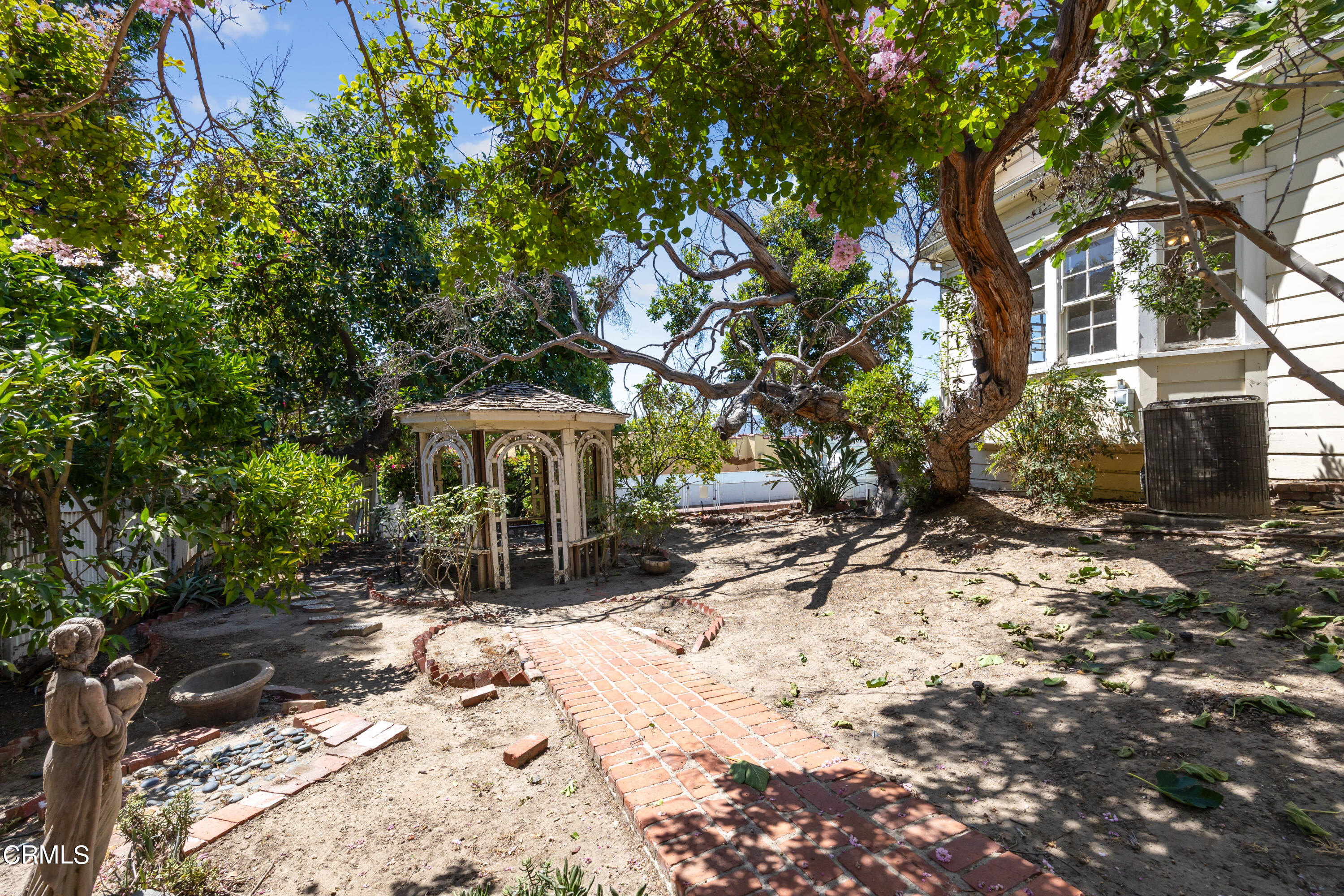 430 West Kenneth Road Glendale, CA 91202 - Photo 69 of 73 HIGH RES-89