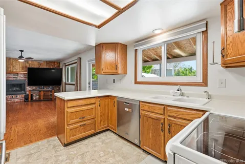 $599,900 | 10675 Hobbit Lane, Westminster, CO 80031