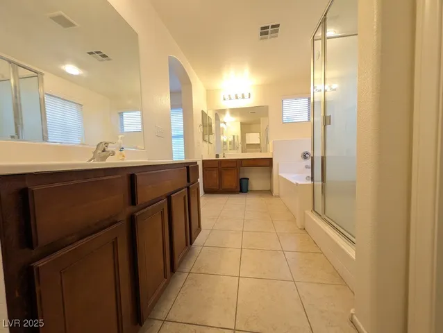 $1,995 | 7570 Dobroyd Drive, Las Vegas, NV 89179