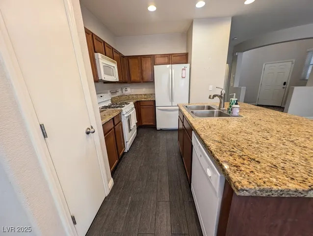 $1,995 | 7570 Dobroyd Drive, Las Vegas, NV 89179