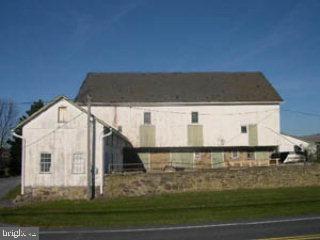3263 North Colebrook Road Manheim, PA 17545 - Photo 3 of 4
