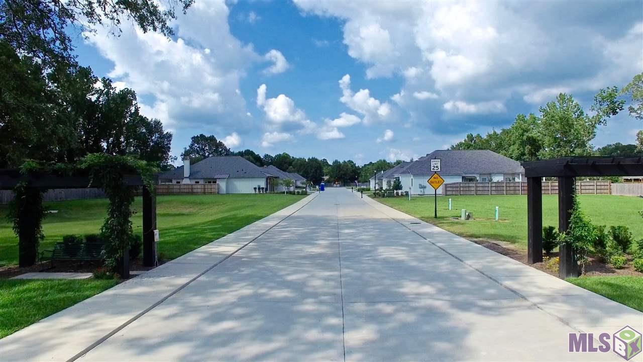 1045 Club Place Baton Rouge, LA 70810 - Photo 1 of 50 Gallery Image 1