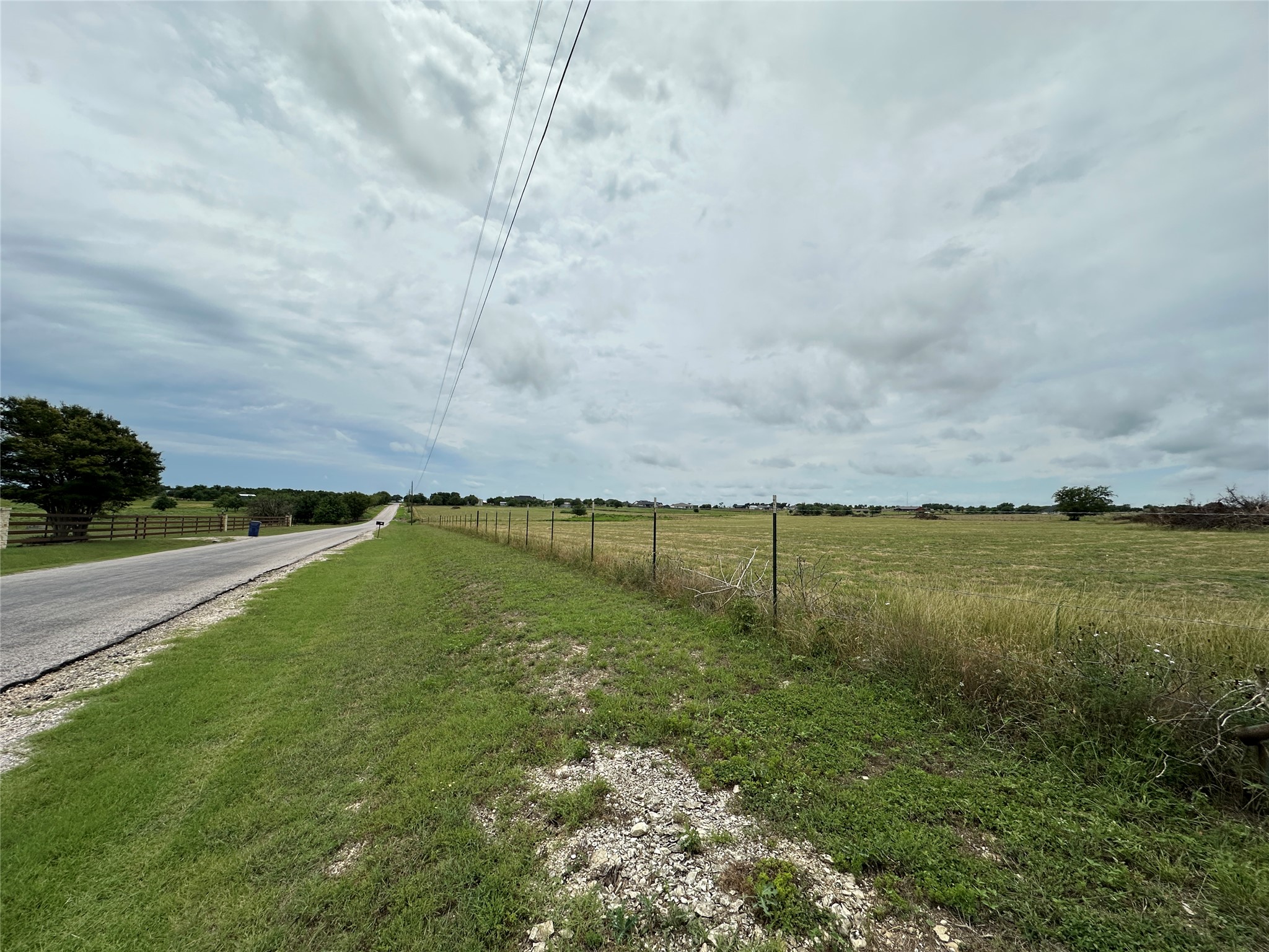 19621 Fm 2115 Salado, TX 76571 - Photo 17 of 29 a view of a garden with a lake
