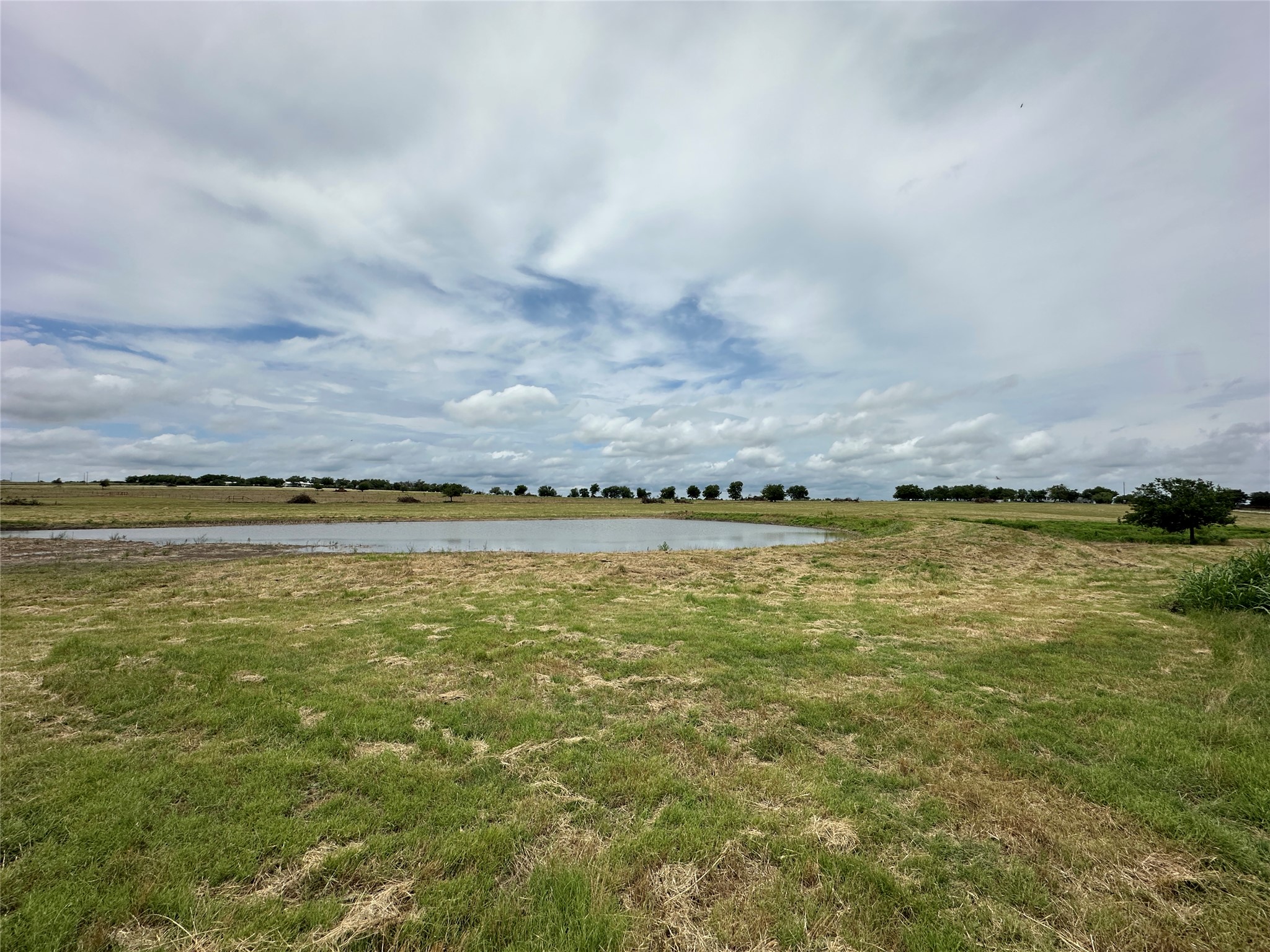 19621 Fm 2115 Salado, TX 76571 - Photo 10 of 29 a view of an ocean