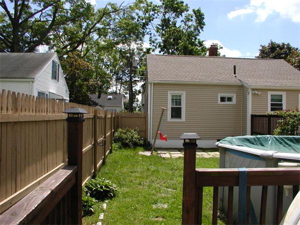 120 Merida Street Springfield, MA 01104 - Photo 20 of 24 a front view of house with yard