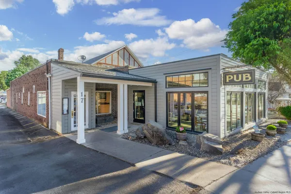$1,800,000 | 17 Mill Hill Road, Woodstock, NY 12498