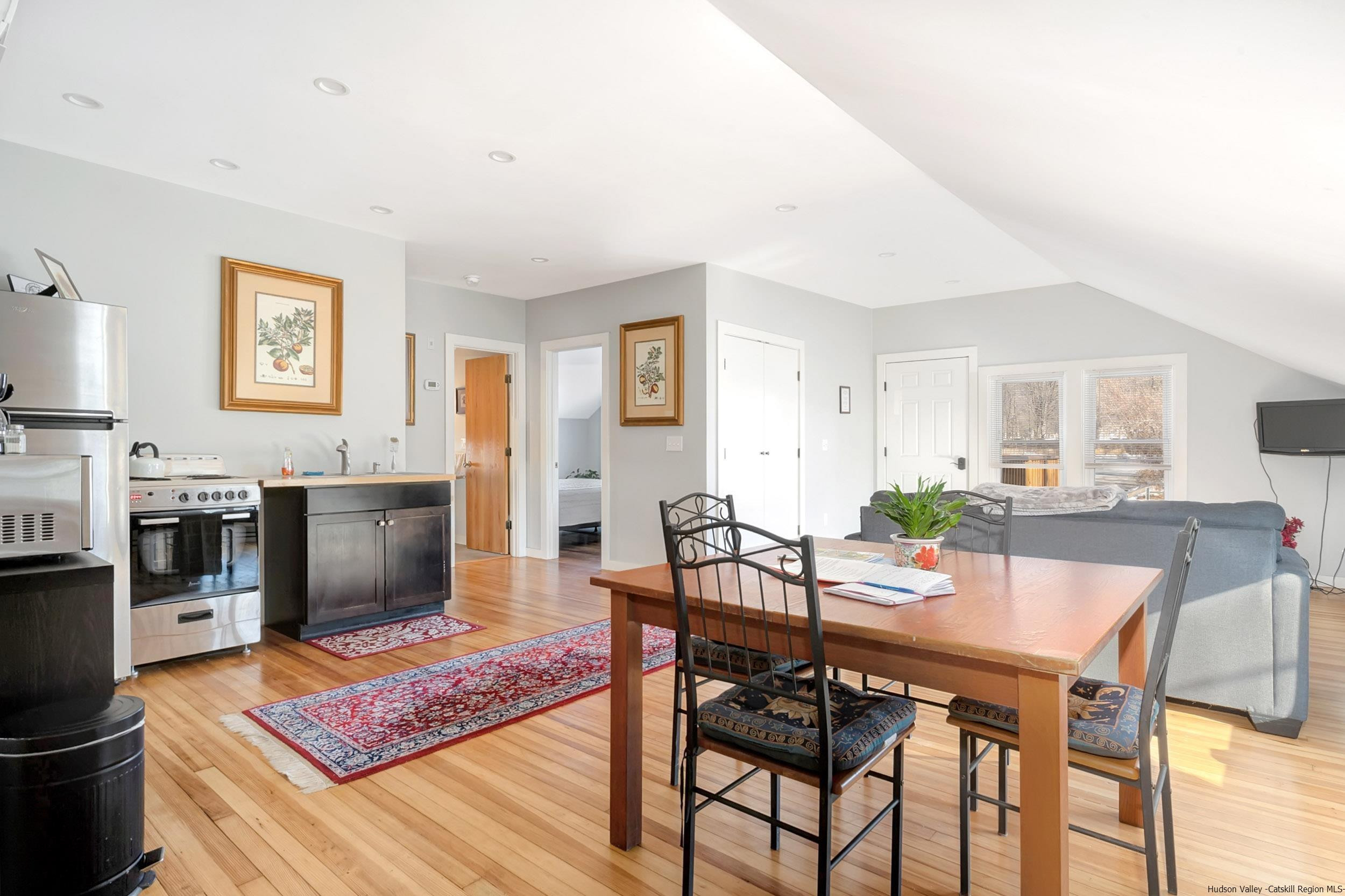 17 Mill Hill Road Woodstock, NY 12498 - Photo 18 of 34 Photo 18