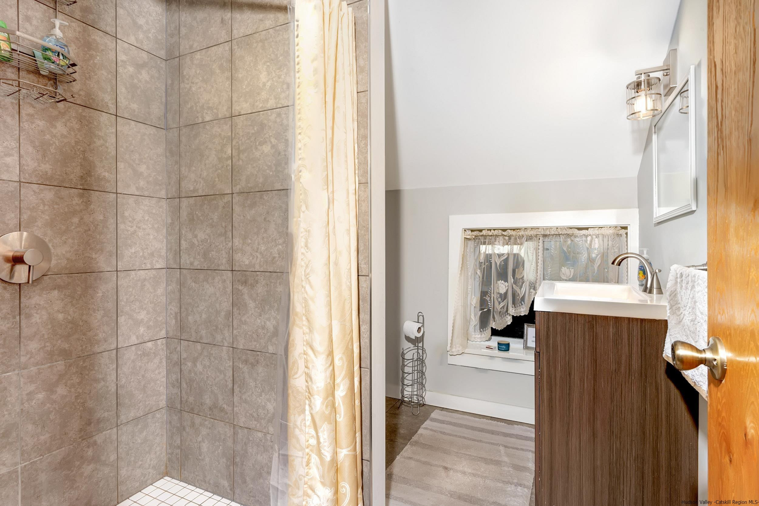 17 Mill Hill Road Woodstock, NY 12498 - Photo 24 of 34 Photo 24