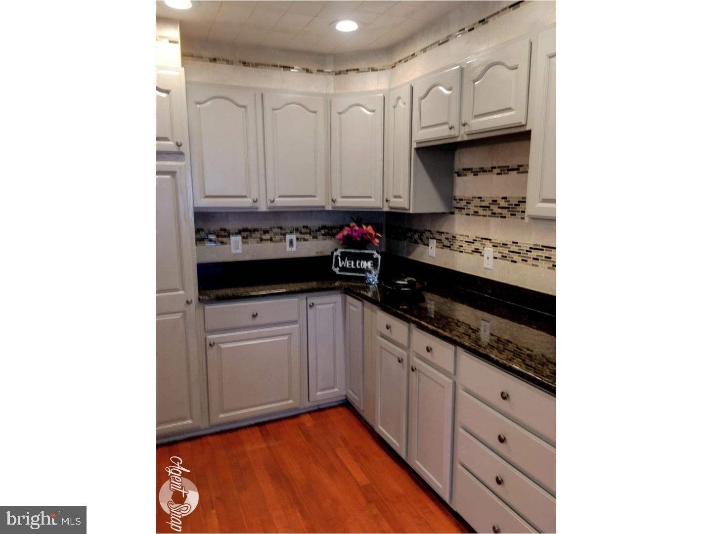 2055 Kent Road Folcroft, PA 19032 - Photo 6 of 16 Kitchen