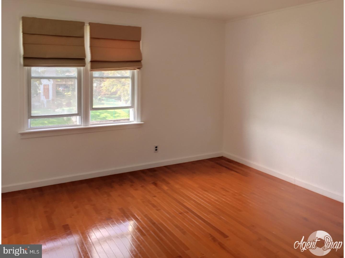 2055 Kent Road Folcroft, PA 19032 - Photo 9 of 16 Bedroom - Main