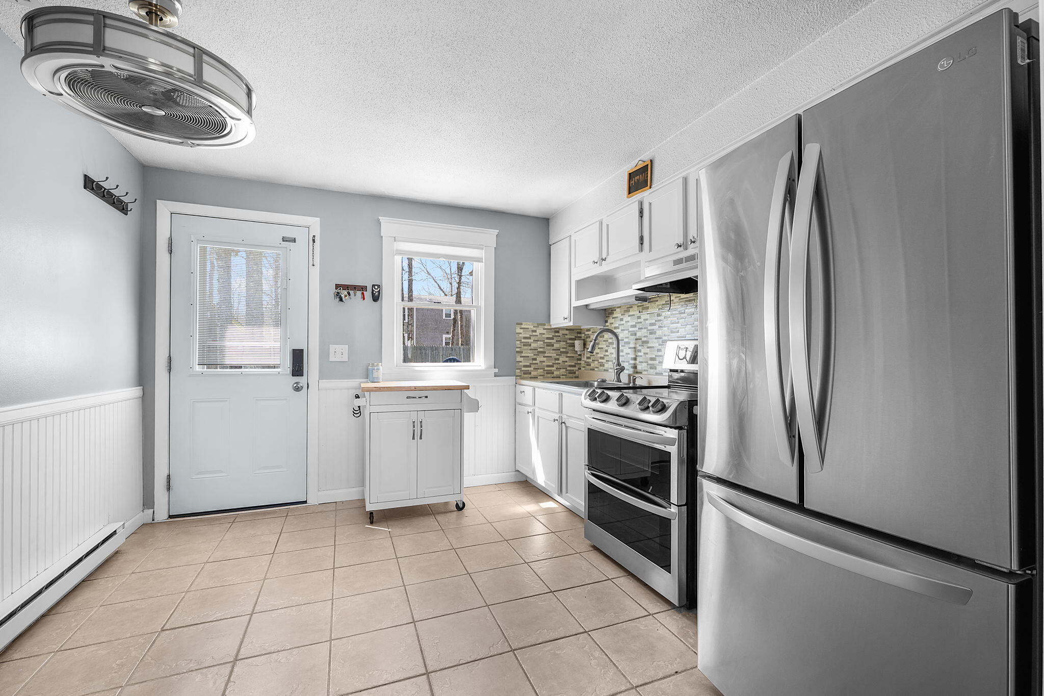 7 Somerset Road Mashpee, MA 02649 - Photo 9 of 35 6-web-or-mls-7 Somerset (16 of 33)