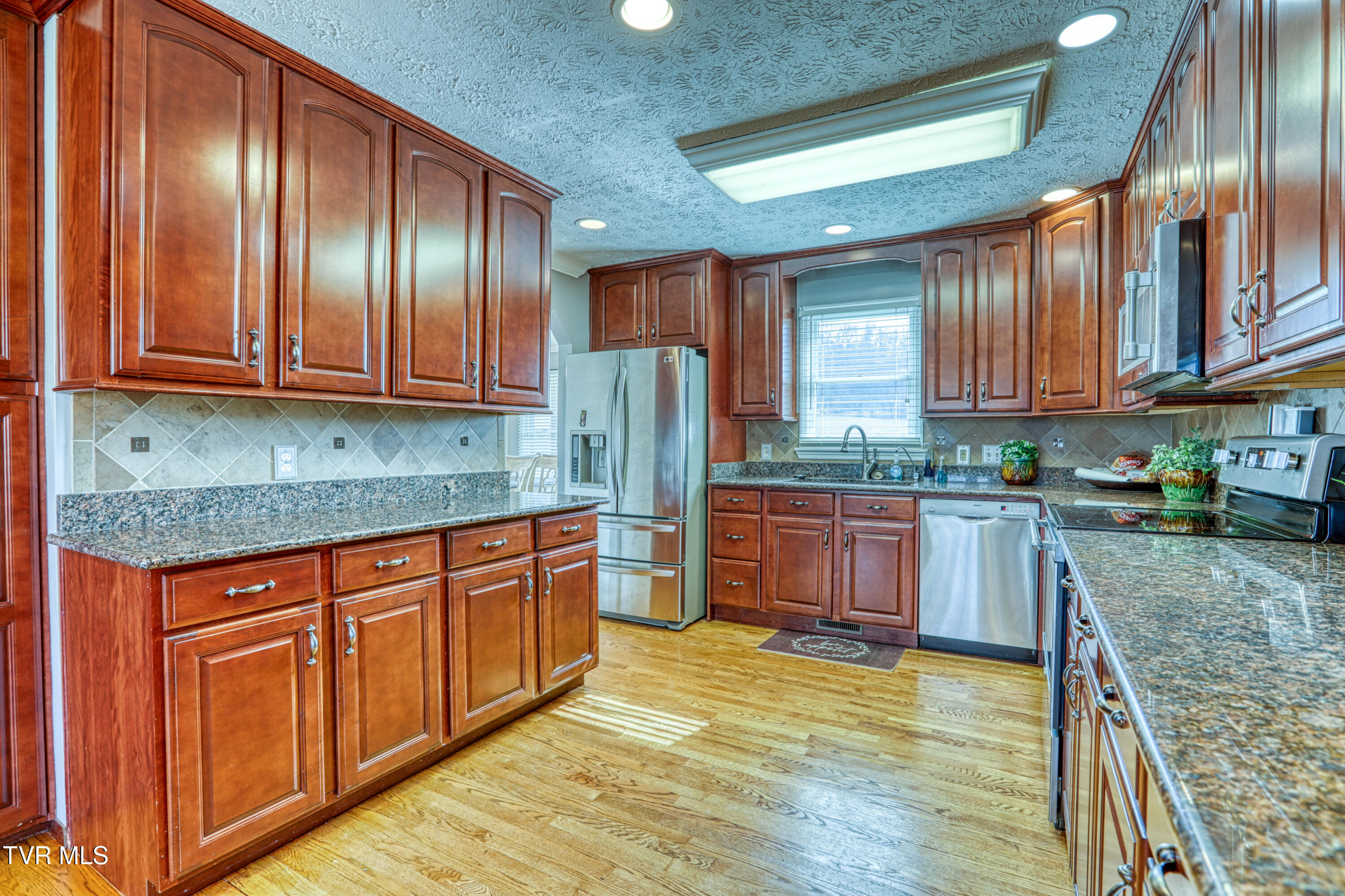 604 Snapps Ferry Road Kingsport, TN 37663 - Photo 29 of 94 604 Snapps Ferry MLSb (5 of 65)