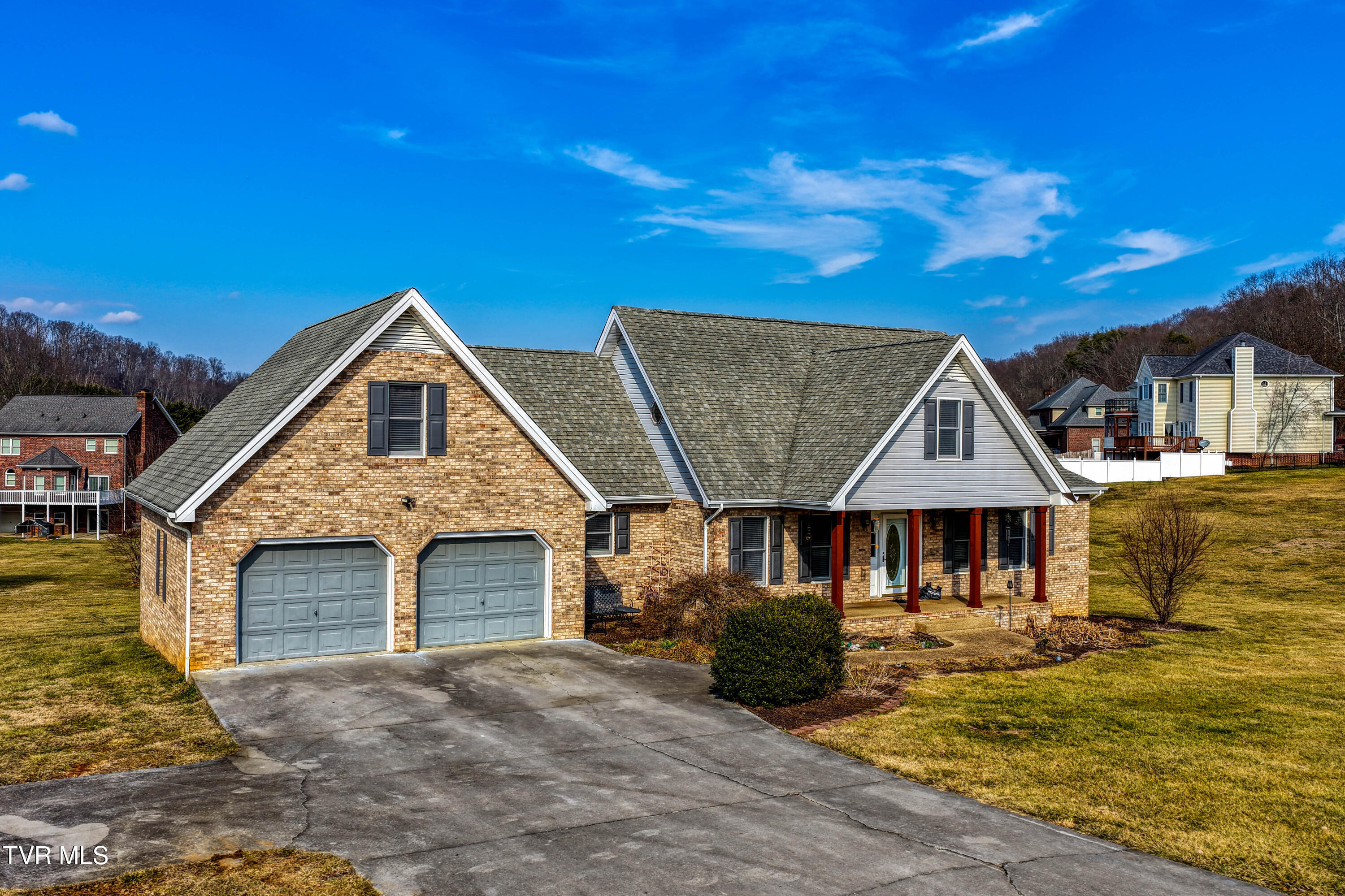 604 Snapps Ferry Road Kingsport, TN 37663 - Photo 3 of 94 604 Snapps Ferry MLSa (2 of 26)
