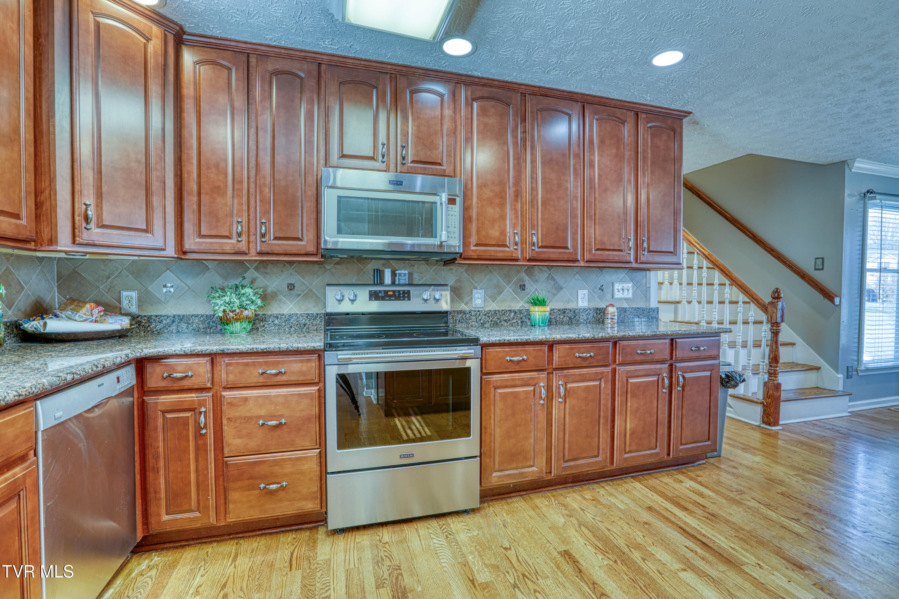 604 Snapps Ferry Road Kingsport, TN 37663 - Photo 31 of 94 604 Snapps Ferry MLSb (7 of 65)