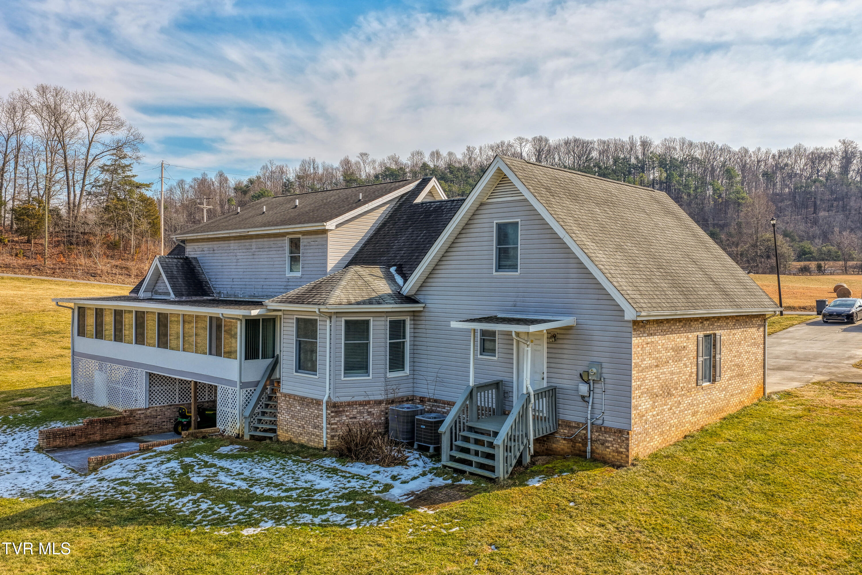 604 Snapps Ferry Road Kingsport, TN 37663 - Photo 5 of 94 604 Snapps Ferry MLSa (5 of 26)