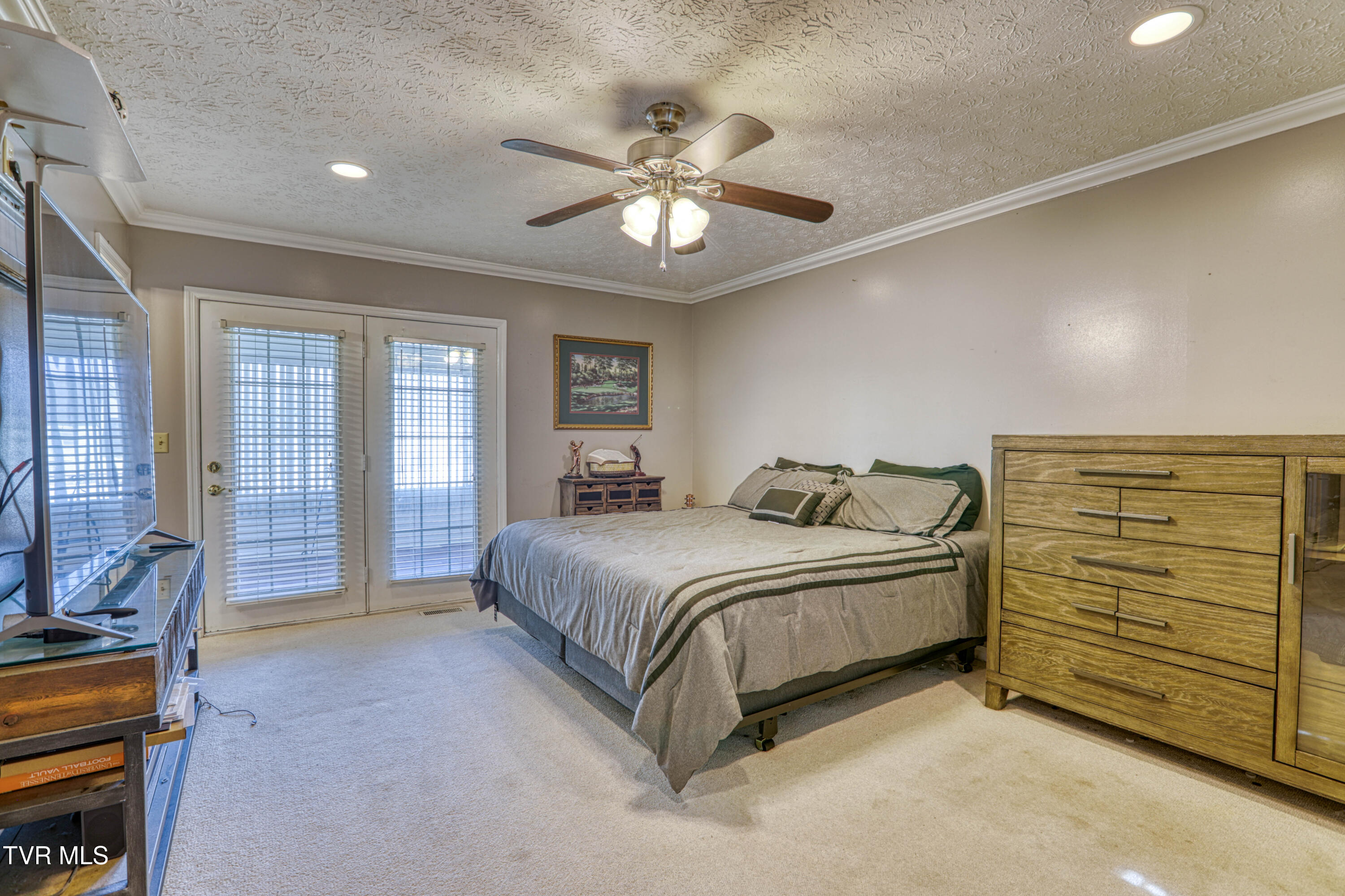 604 Snapps Ferry Road Kingsport, TN 37663 - Photo 51 of 94 Primary on MAIN level.