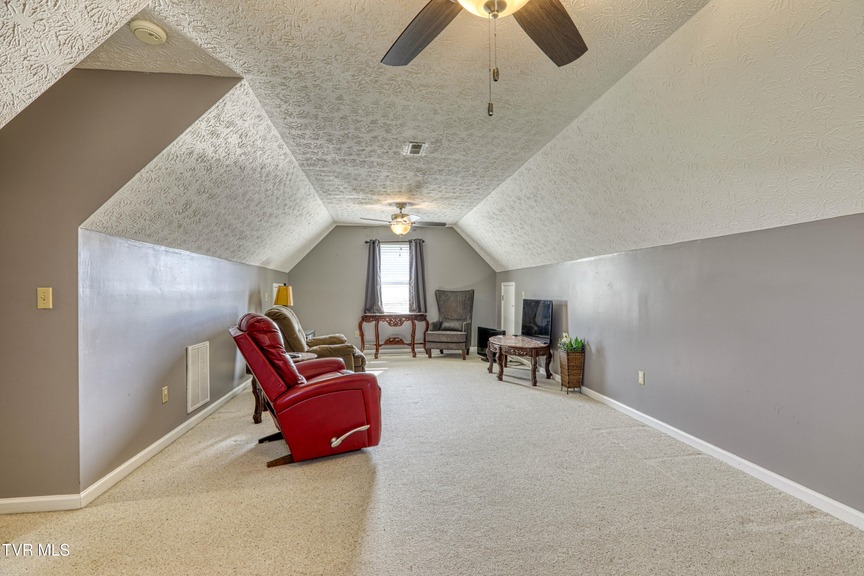 604 Snapps Ferry Road Kingsport, TN 37663 - Photo 63 of 94 604 Snapps Ferry MLSb (40 of 65)