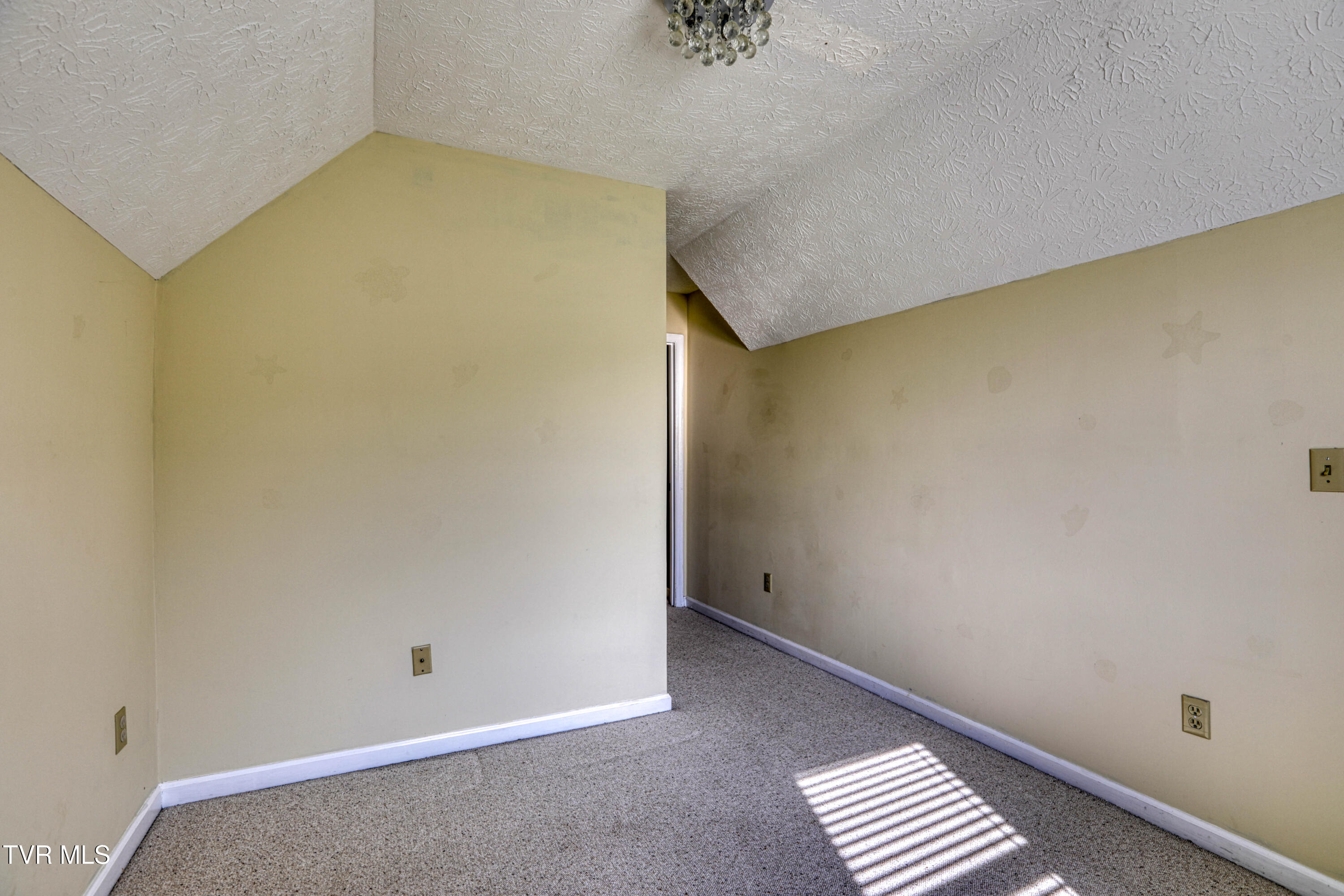 604 Snapps Ferry Road Kingsport, TN 37663 - Photo 72 of 94 604 Snapps Ferry MLSb (48 of 65)