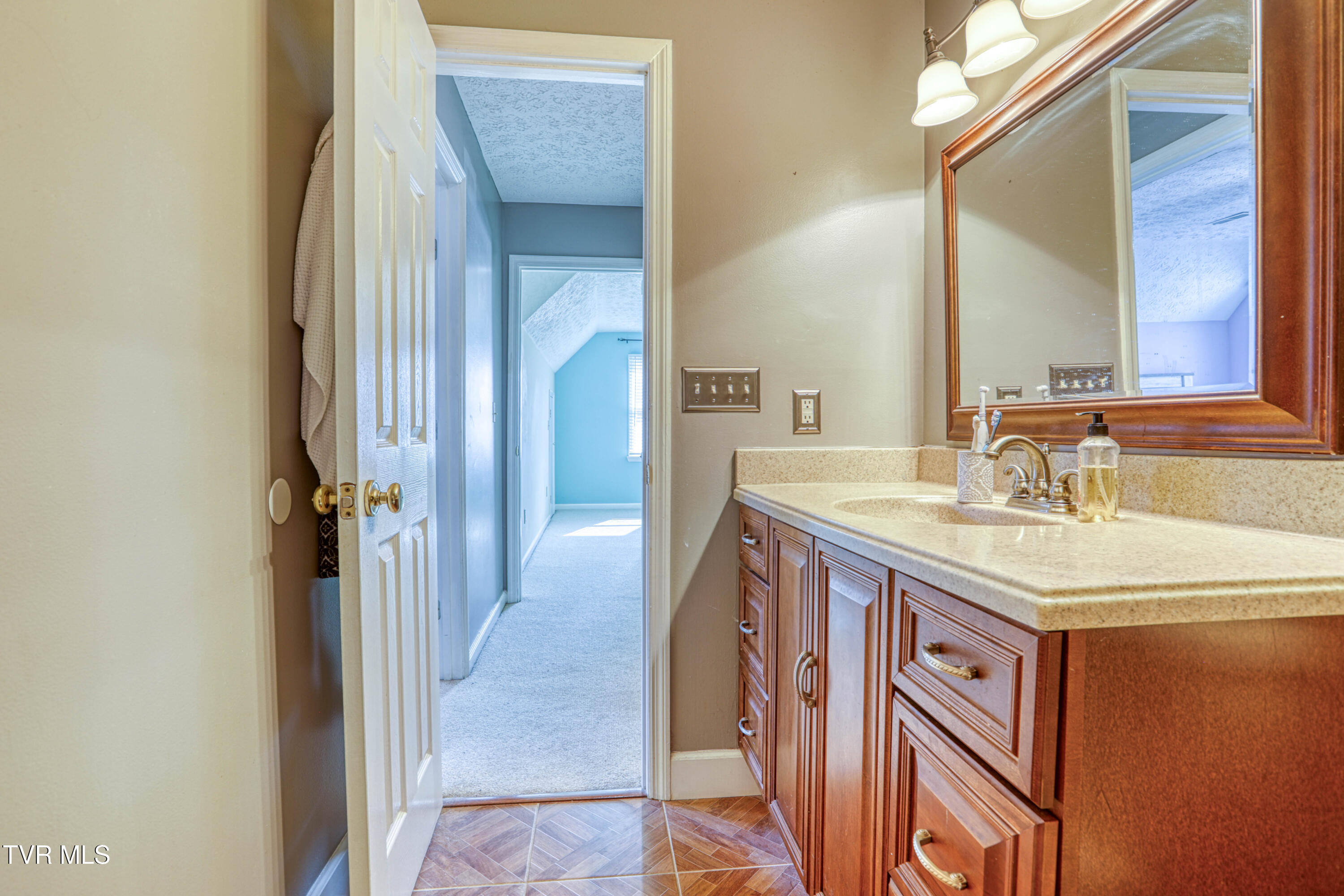 604 Snapps Ferry Road Kingsport, TN 37663 - Photo 74 of 94 604 Snapps Ferry MLSb (50 of 65)