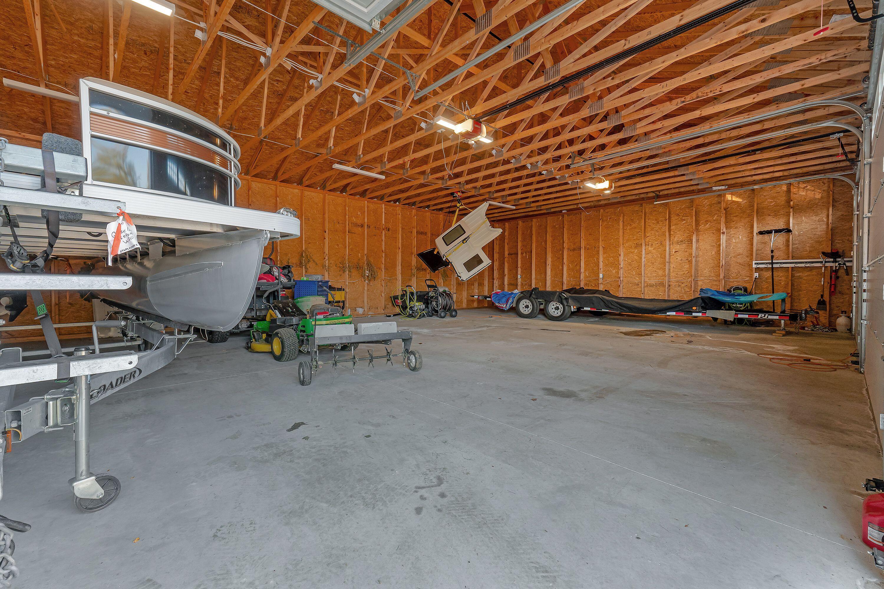 586 Foster Road Auburn, ME 04210 - Photo 57 of 70 29. Rt interior