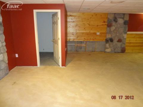 2425 Golf Club Road Howell, MI 48843 - Photo 16 of 18 20265521-15.JPG