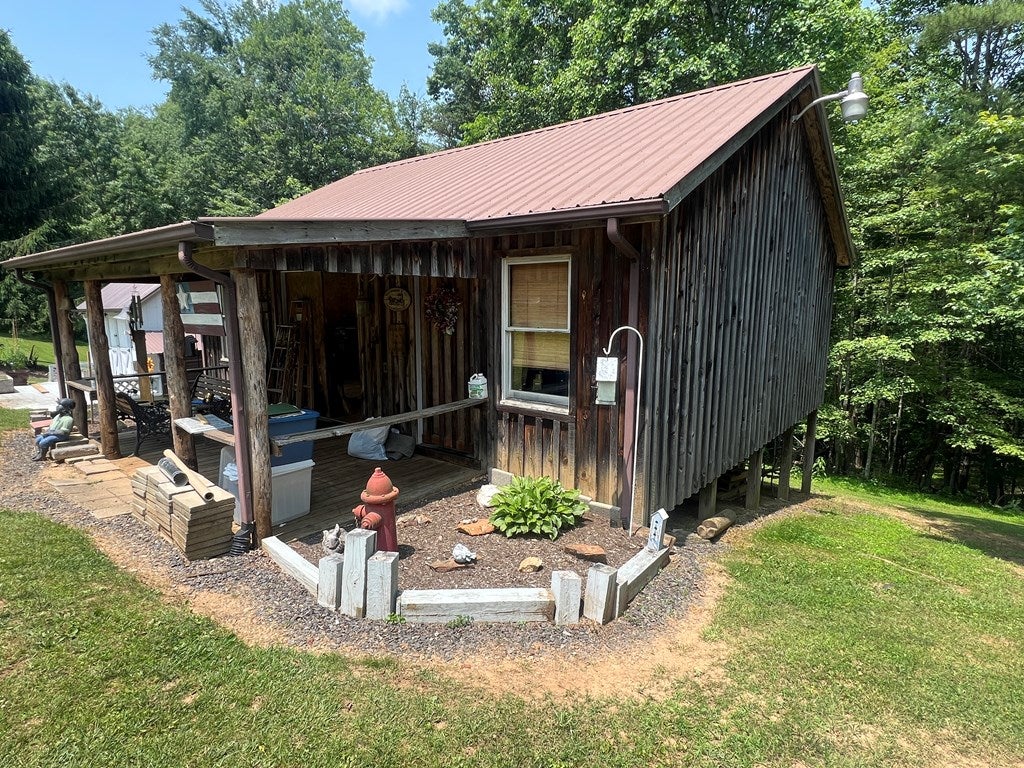 1095 Kanawha Ridge Road Dugspur, VA 24325 - Photo 40 of 59 Gallery Image 40