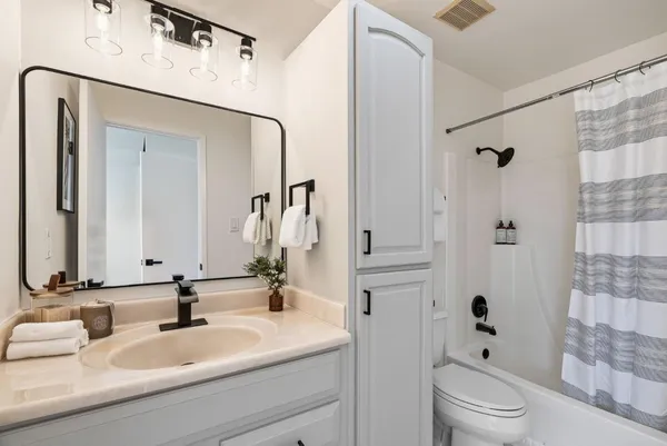 $828,888 | 627 Hickey Boulevard, Unit D, Pacifica, CA 94044