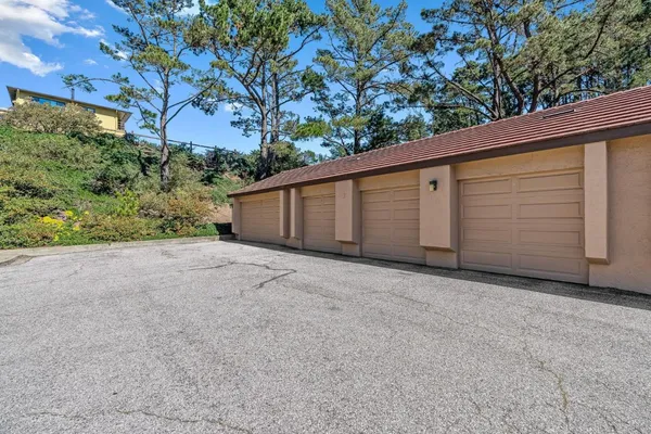 $828,888 | 627 Hickey Boulevard, Unit D, Pacifica, CA 94044