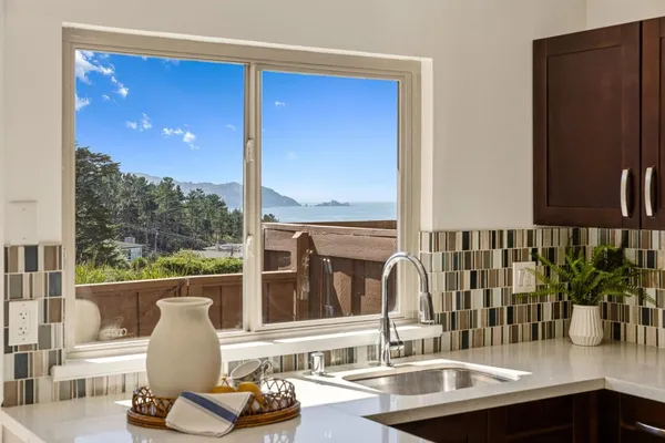 $828,888 | 627 Hickey Boulevard, Unit D, Pacifica, CA 94044