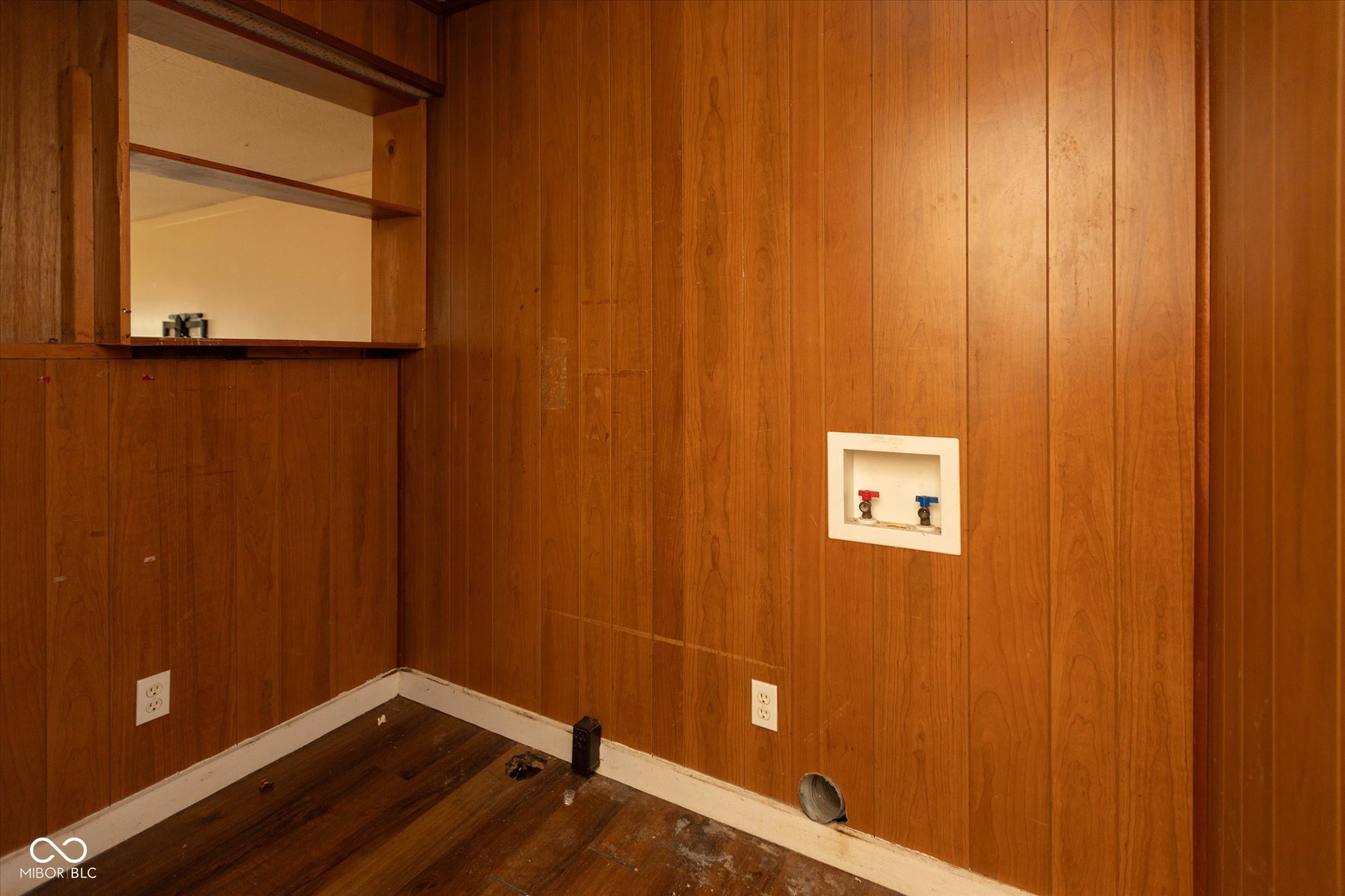 3049 South Holt Road Indianapolis, IN 46221 - Photo 5 of 23 Gallery Image 5