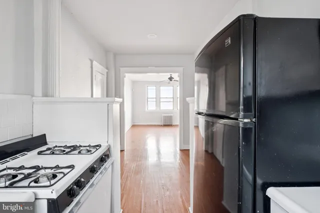 $1,110 | 7250 Chestnut Street, Unit C302, Upper Darby, PA 19082