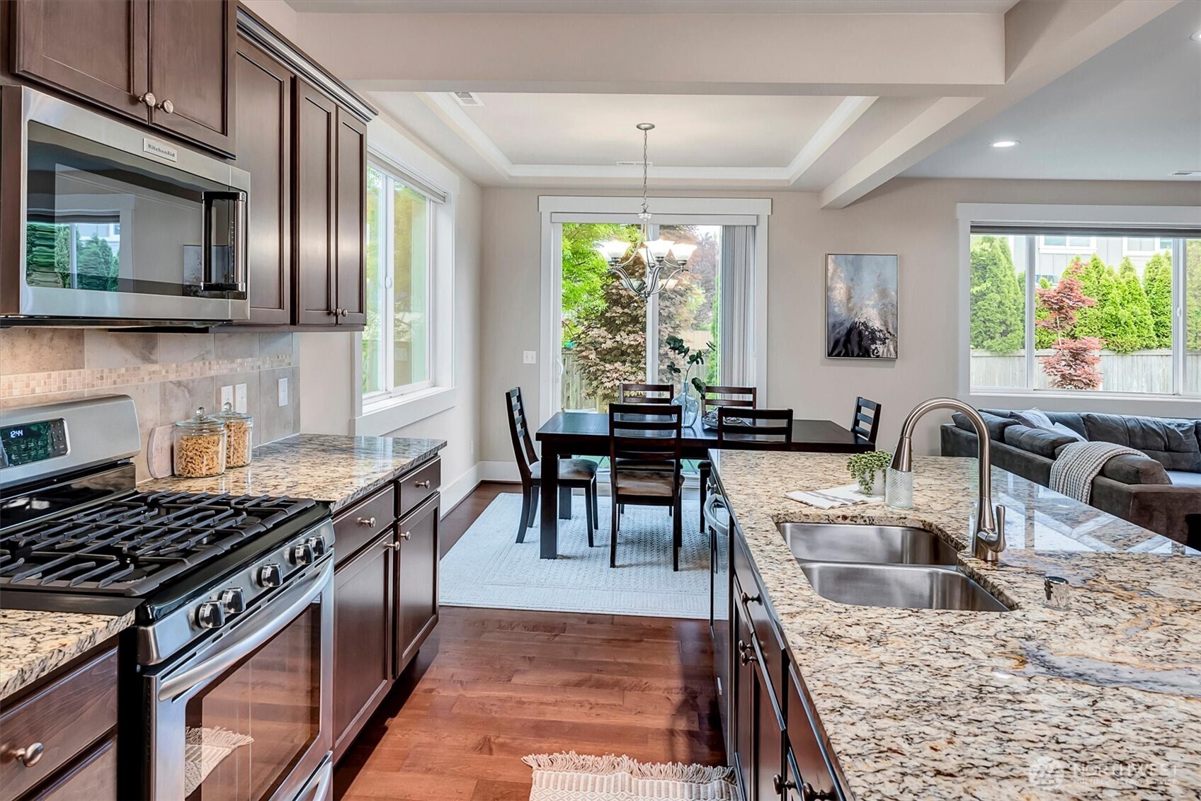 5231 Northeast 6th Street Renton, WA 98059 - Photo 12 of 40