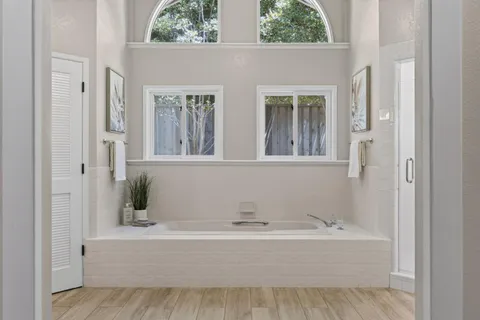 $1,049,000 | 4621 Crestwood Way, Sacramento, CA 95822