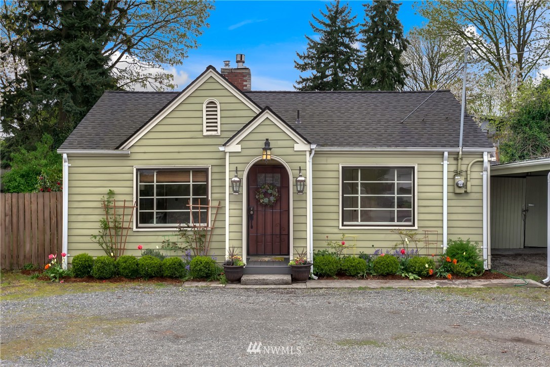 12747 Renton Avenue South Seattle, WA 98178 - Photo 1 of 25