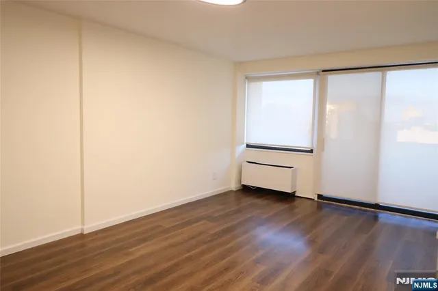 $3,500 | 1600 Center Avenue, Unit 12C, Fort Lee, NJ 07024