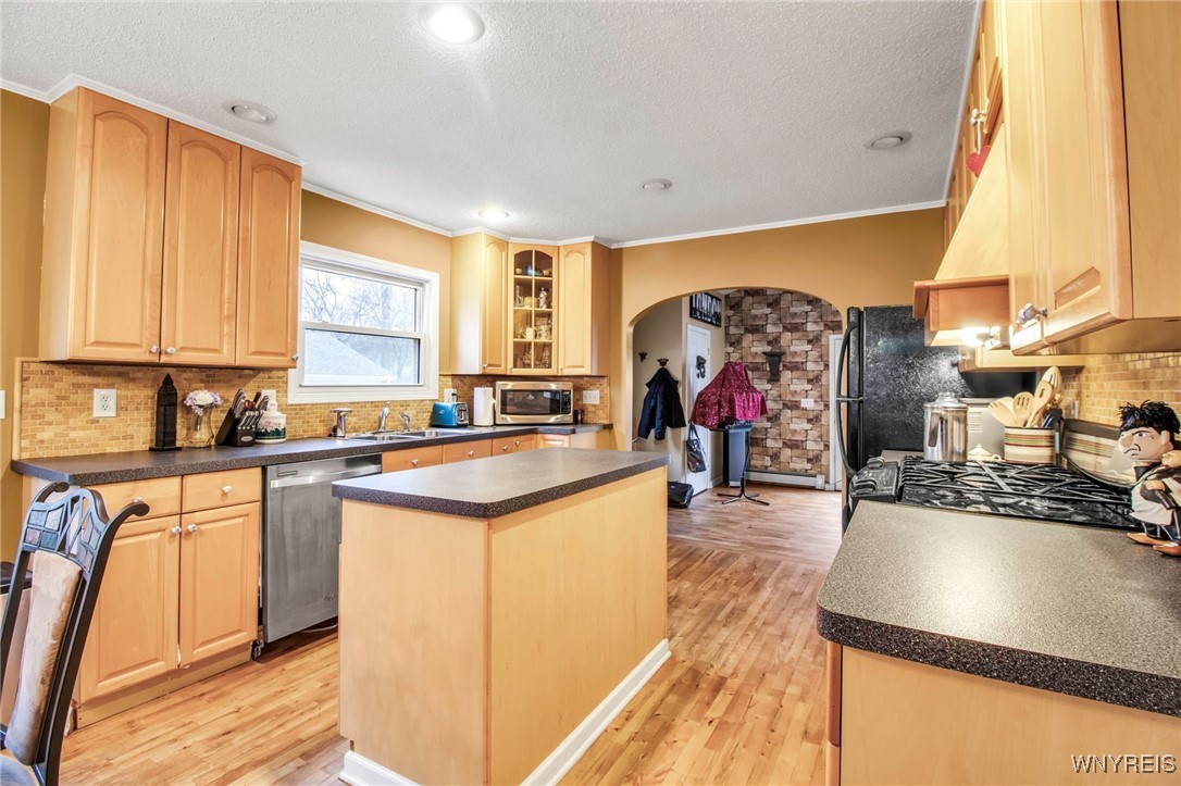 115 Richfield Road Amherst, NY 14221 - Photo 11 of 35 Kitchen