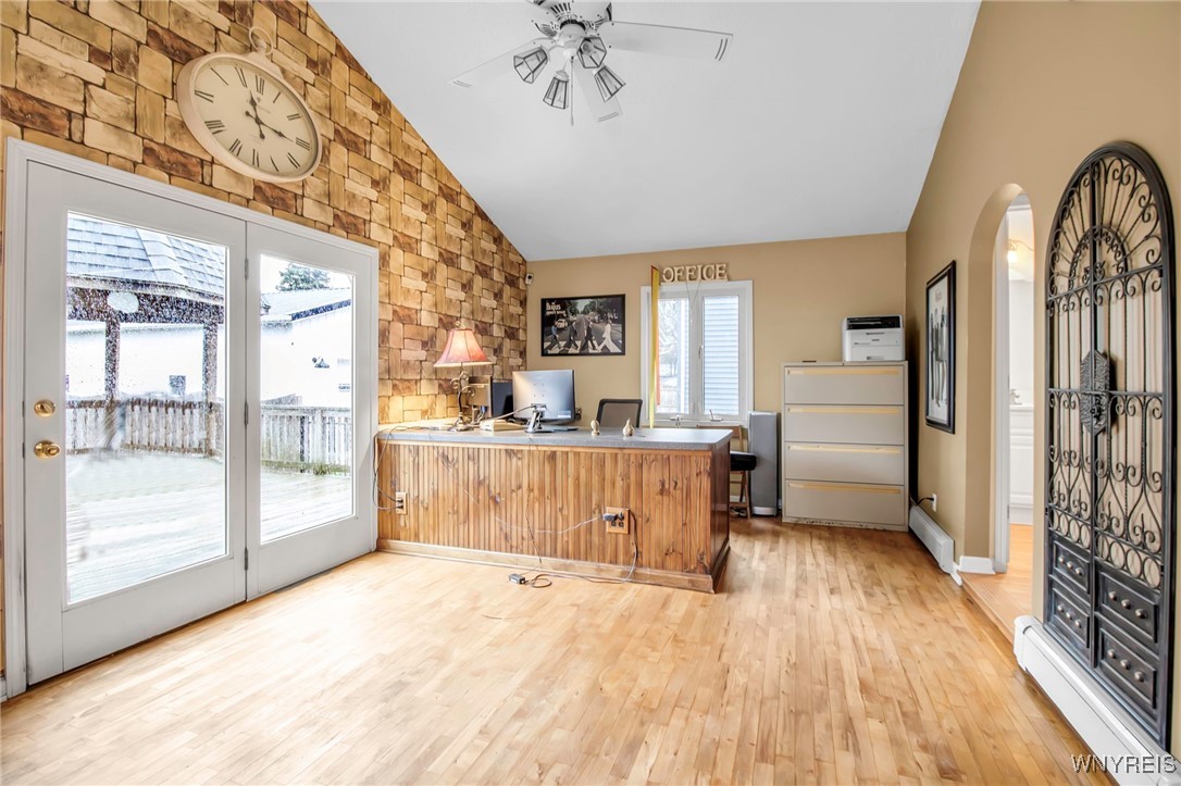 115 Richfield Road Amherst, NY 14221 - Photo 16 of 35 Living Room