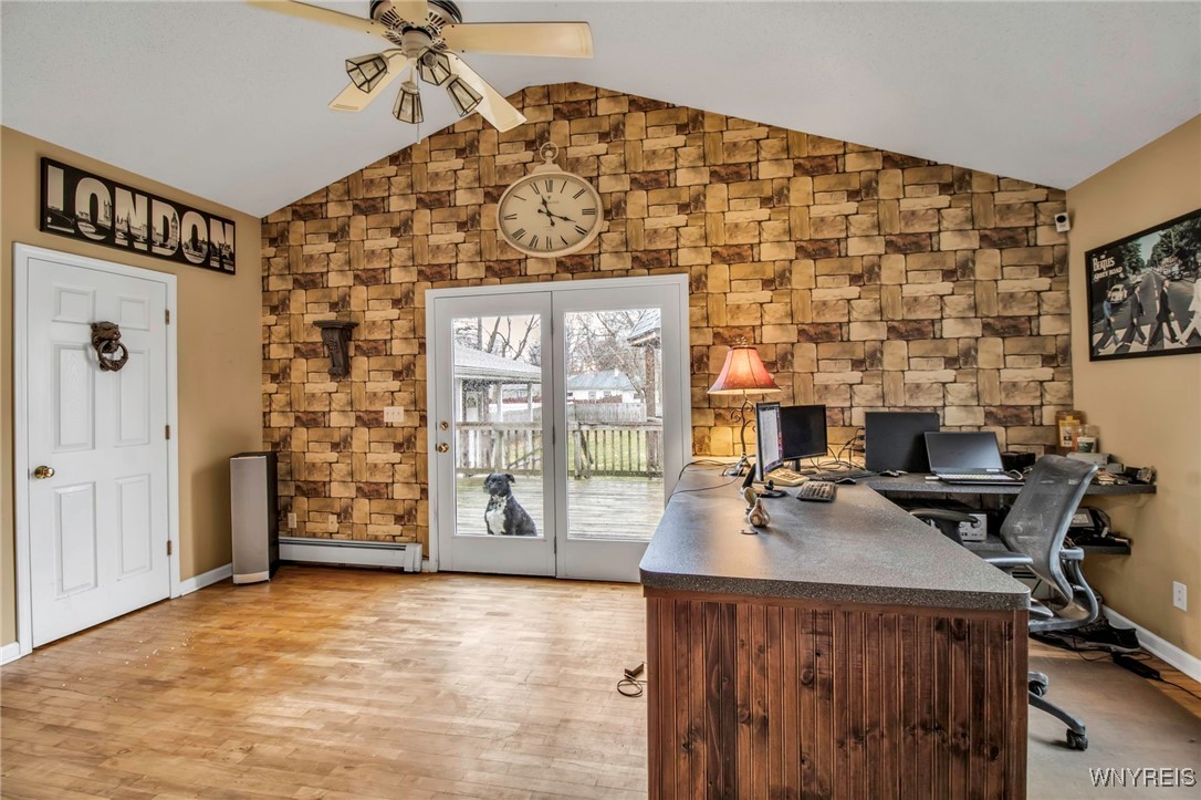 115 Richfield Road Amherst, NY 14221 - Photo 17 of 35 Living Room